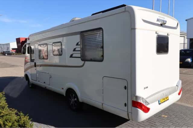 Hymer B 698 (2015) thumbnail 4