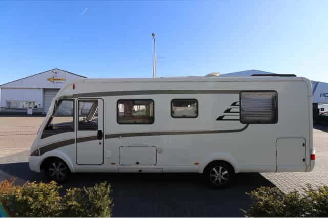 Hymer B 698 (2015) thumbnail 5