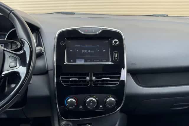 Renault Clio (2013) thumbnail 6