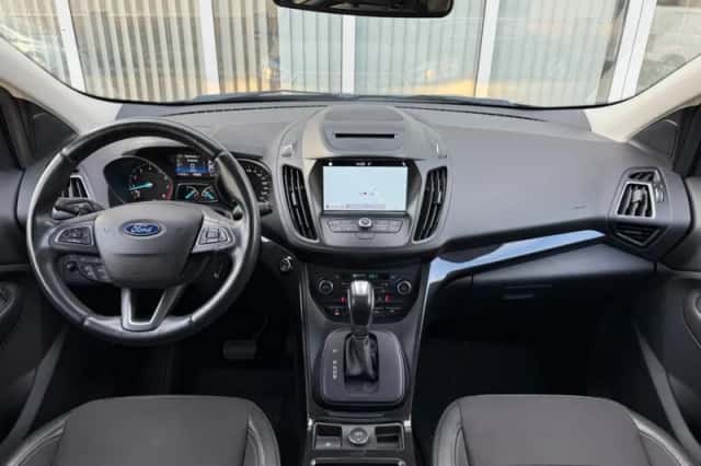 Ford Kuga (2017) thumbnail 5