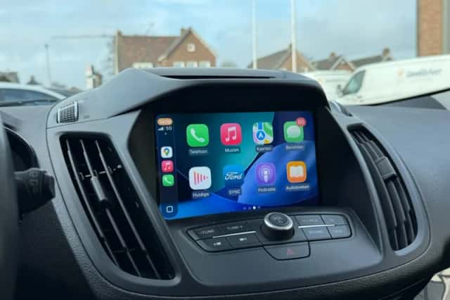 Ford Kuga (2017) thumbnail 6