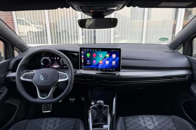 Volkswagen Golf (2025) thumbnail 5