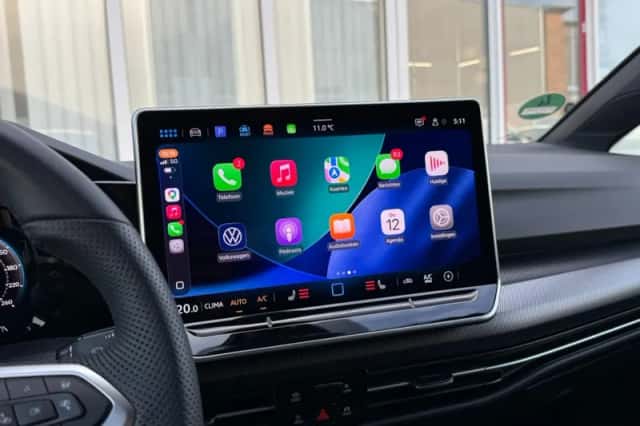 Volkswagen Golf (2025) thumbnail 6