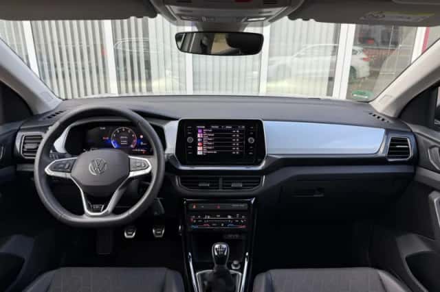 Volkswagen T-Cross (2025) thumbnail 5