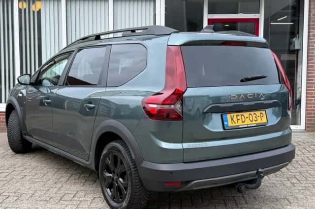 Dacia Jogger (2024) thumbnail 3