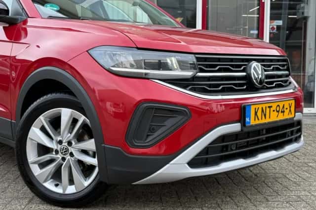 Volkswagen T-Cross (2025) thumbnail 2