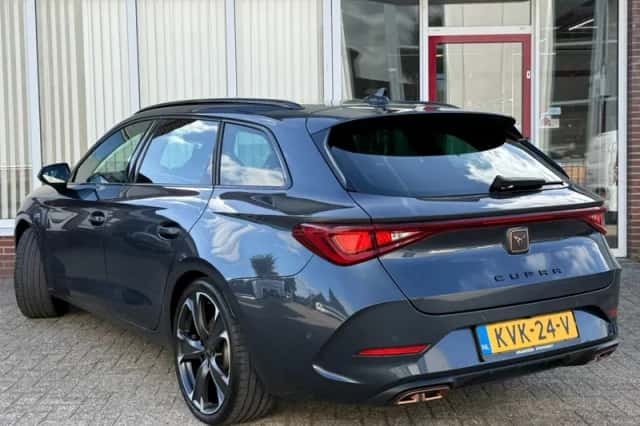 CUPRA Leon Sportstourer (2023) thumbnail 3