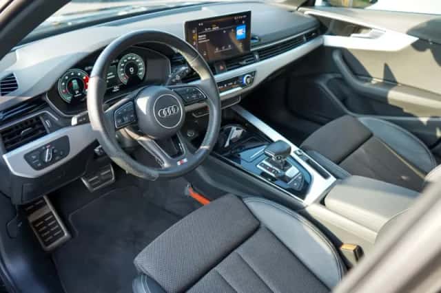 Audi A4 (2021) thumbnail 4