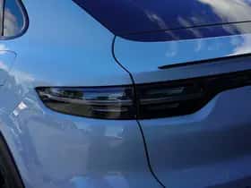 Porsche Cayenne (2022) thumbnail 18