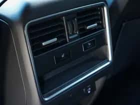 Porsche Cayenne (2022) thumbnail 54