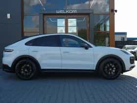 Porsche Cayenne (2022) thumbnail 10