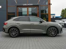 Audi Q3 (2021) thumbnail 10
