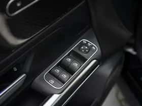 Mercedes-Benz GLA (2022) thumbnail 25