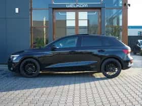 Audi A3 (2021) thumbnail 2
