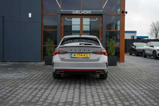 Škoda Octavia (2021) thumbnail 6