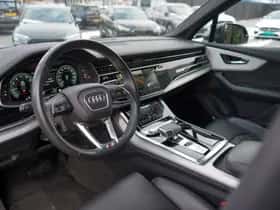Audi Q7 (2021) thumbnail 4