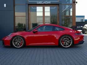 Porsche 911 (2021) thumbnail 2