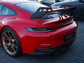 Porsche 911 (2021) thumbnail 16