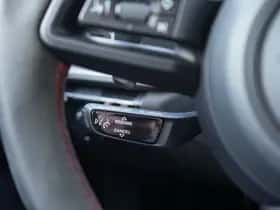 Porsche 911 (2021) thumbnail 24