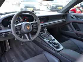 Porsche 911 (2021) thumbnail 4