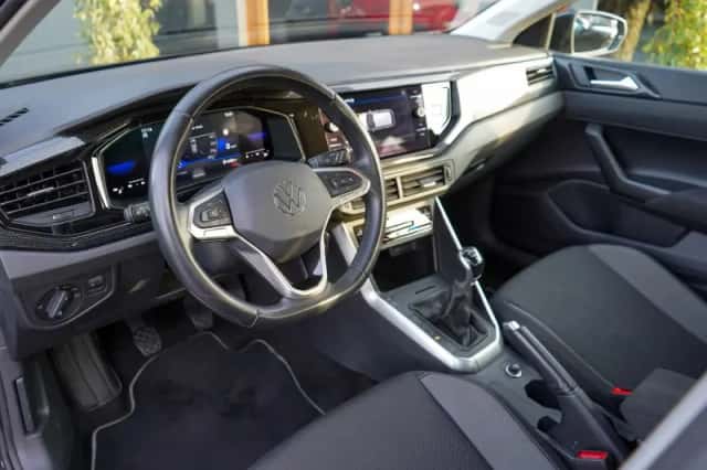 Volkswagen Polo (2022) thumbnail 4
