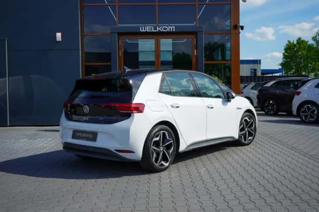 Volkswagen ID.3 (2022) thumbnail 2