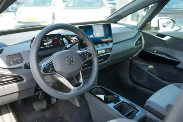 Volkswagen ID.3 (2022) thumbnail 3