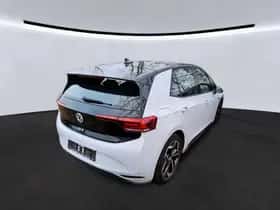 Volkswagen ID.3 (2022) thumbnail 3