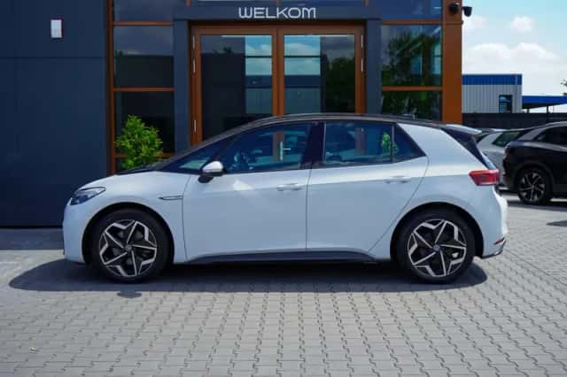 Volkswagen ID.3 (2022) thumbnail 2