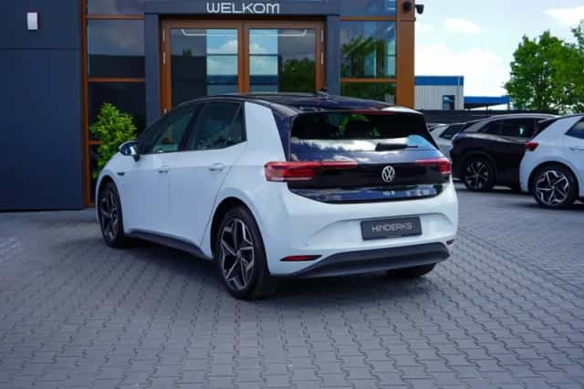 Volkswagen ID.3 (2022) thumbnail 3