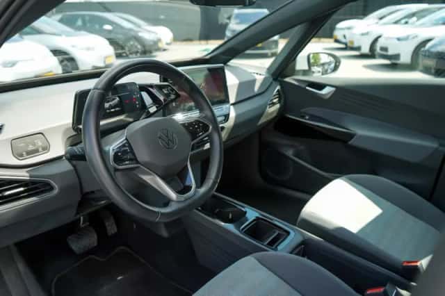 Volkswagen ID.3 (2022) thumbnail 5