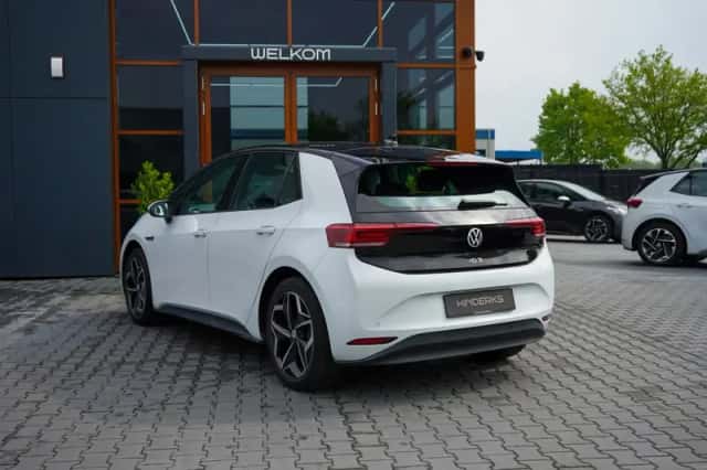 Volkswagen ID.3 (2022) thumbnail 3