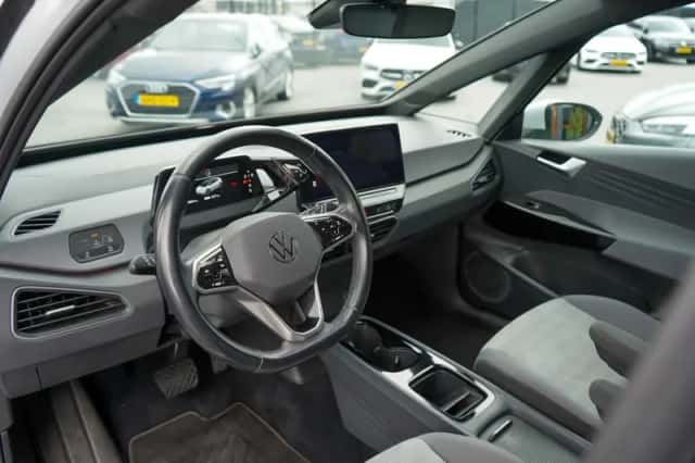 Volkswagen ID.3 (2021) thumbnail 5