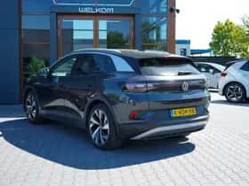 Volkswagen ID.4 (2020) thumbnail 3