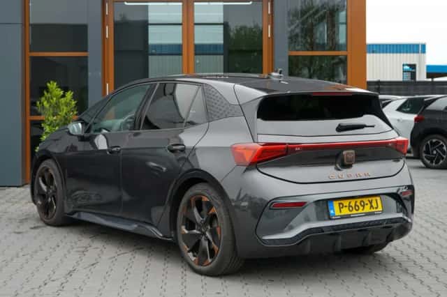CUPRA Born (2022) thumbnail 3