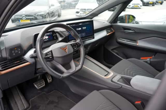 CUPRA Born (2022) thumbnail 5