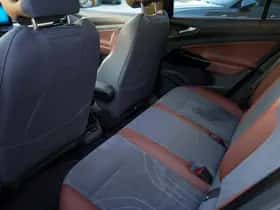Volkswagen ID.4 (2020) thumbnail 7