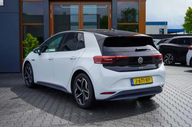 Volkswagen ID.3 (2020) thumbnail 3