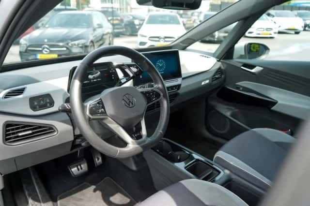 Volkswagen ID.3 (2020) thumbnail 4