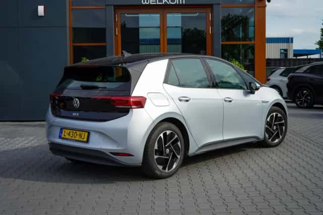 Volkswagen ID.3 (2020) thumbnail 2