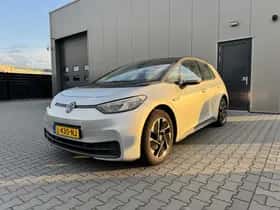 Volkswagen ID.3 (2020) thumbnail 2