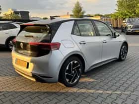 Volkswagen ID.3 (2020) thumbnail 3