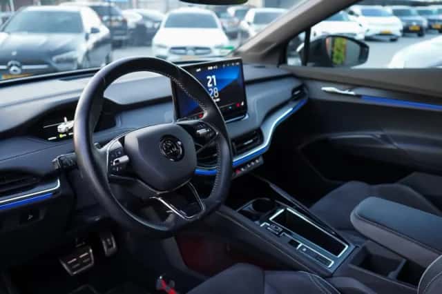Škoda Enyaq (2021) thumbnail 5
