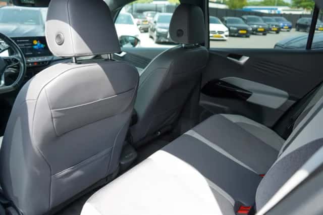 Volkswagen ID.3 (2020) thumbnail 3