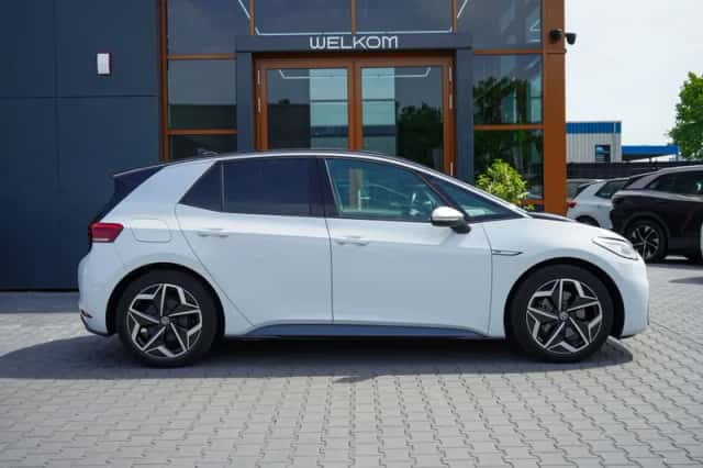Volkswagen ID.3 (2020) thumbnail 5
