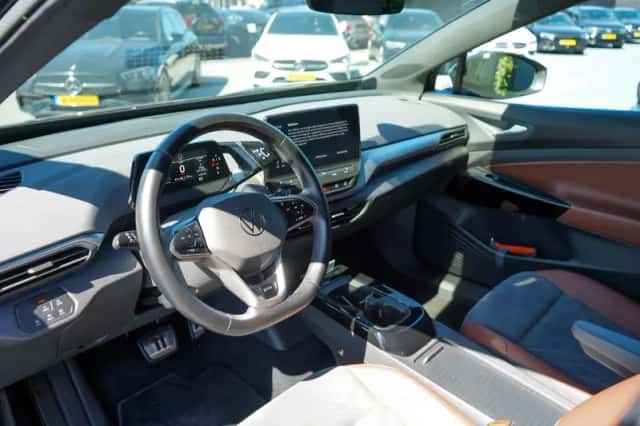 Volkswagen ID.4 (2020) thumbnail 4