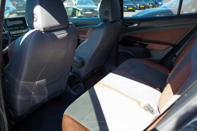 Volkswagen ID.4 (2020) thumbnail 6