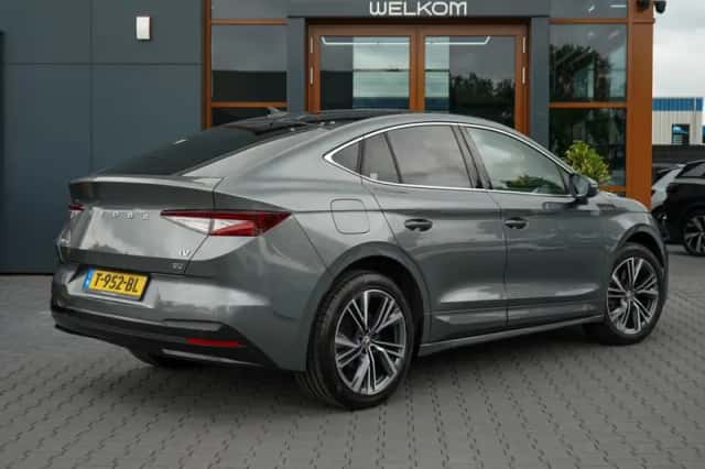 Škoda Enyaq (2023) thumbnail 2