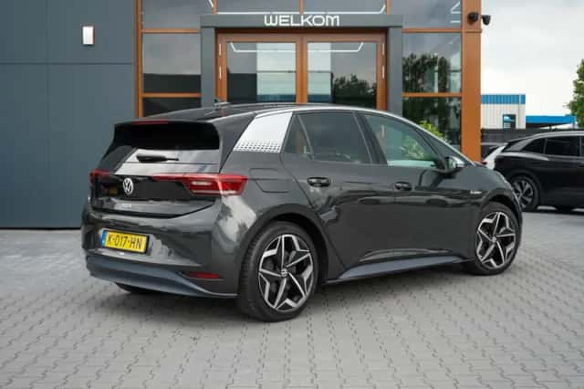 Volkswagen ID.3 (2020) thumbnail 2