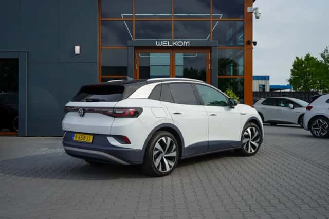 Volkswagen ID.4 (2020) thumbnail 2
